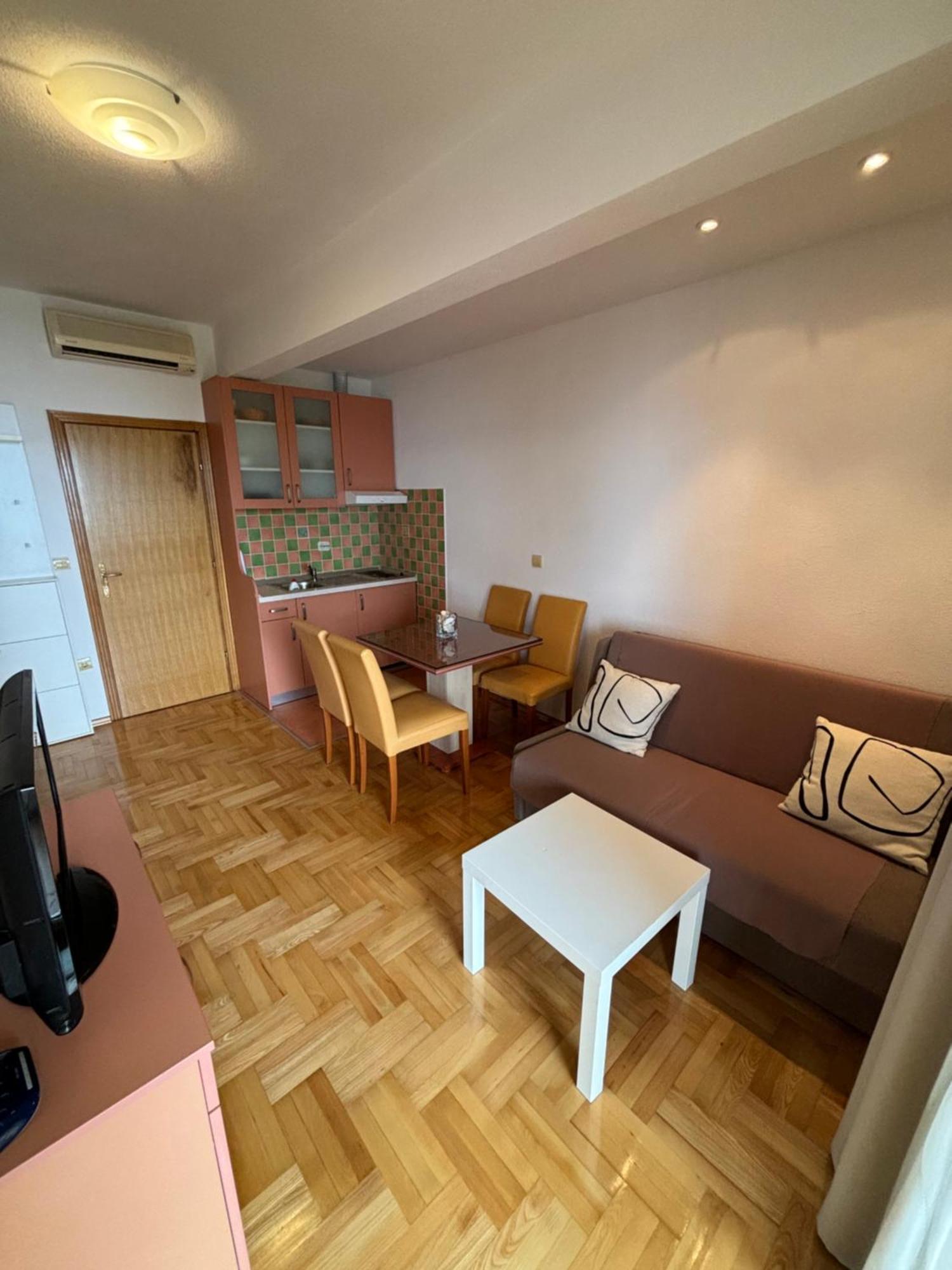 Villa Spomenka 포드고라 외부 사진